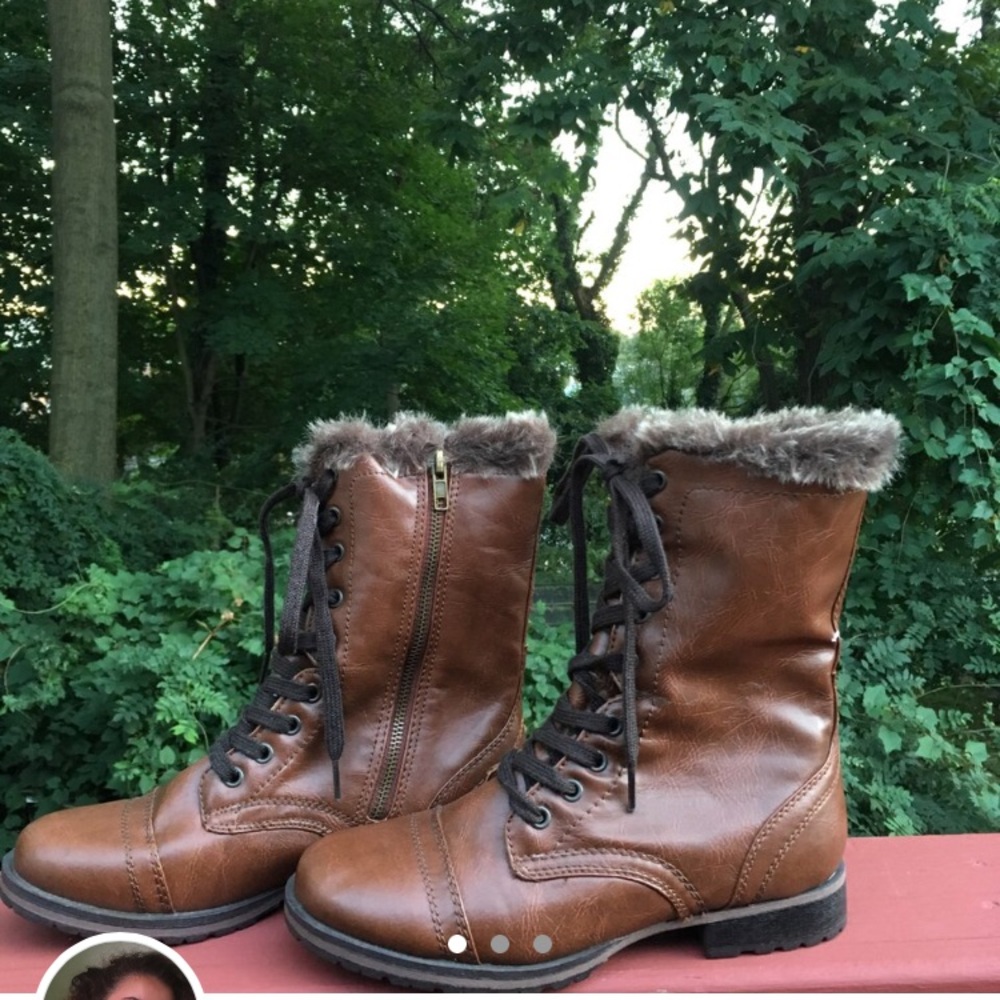 brown boots